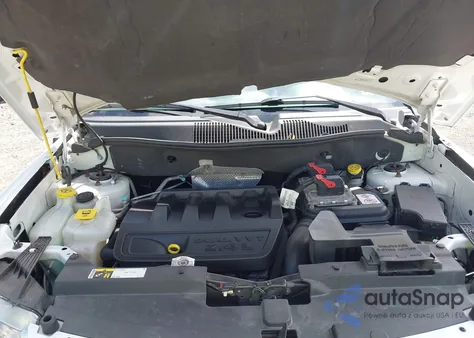 2015 Jeep Compass Latitude из США, поврежденный, VIN 1C4NJDEBXFD162482